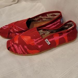 NEW Toms!